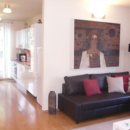 Apartment Kosatcová Praga Esterno foto