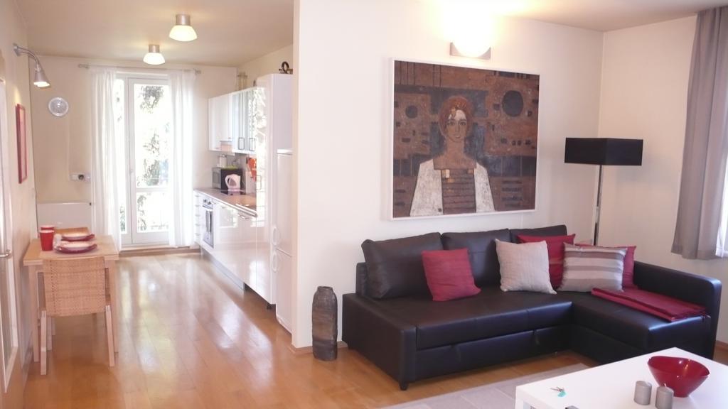 Apartment Kosatcová Praga Esterno foto